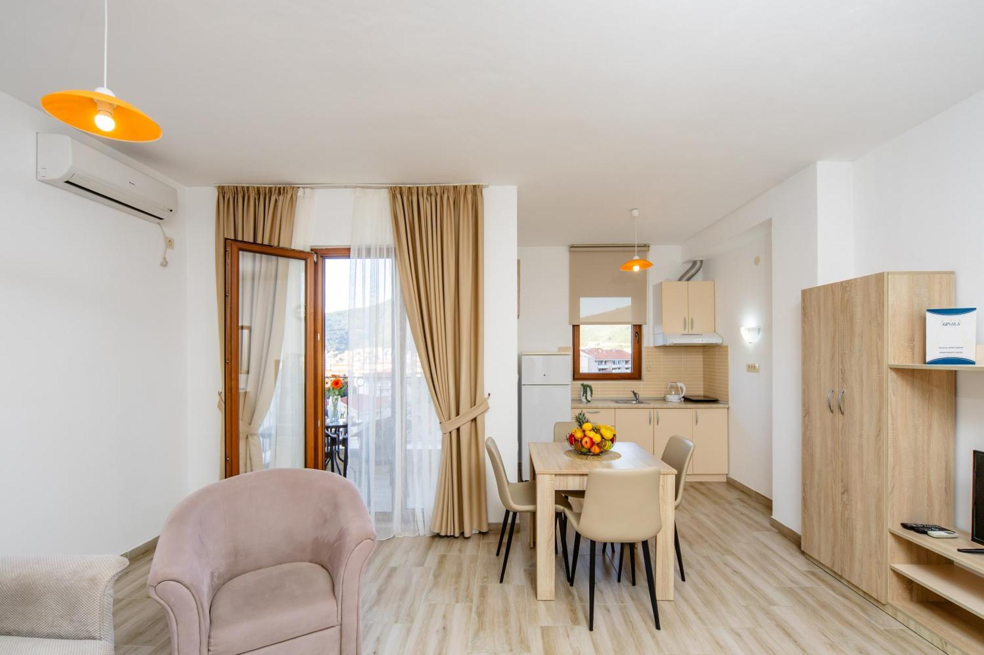 Arvala Apartments Budva Room photo