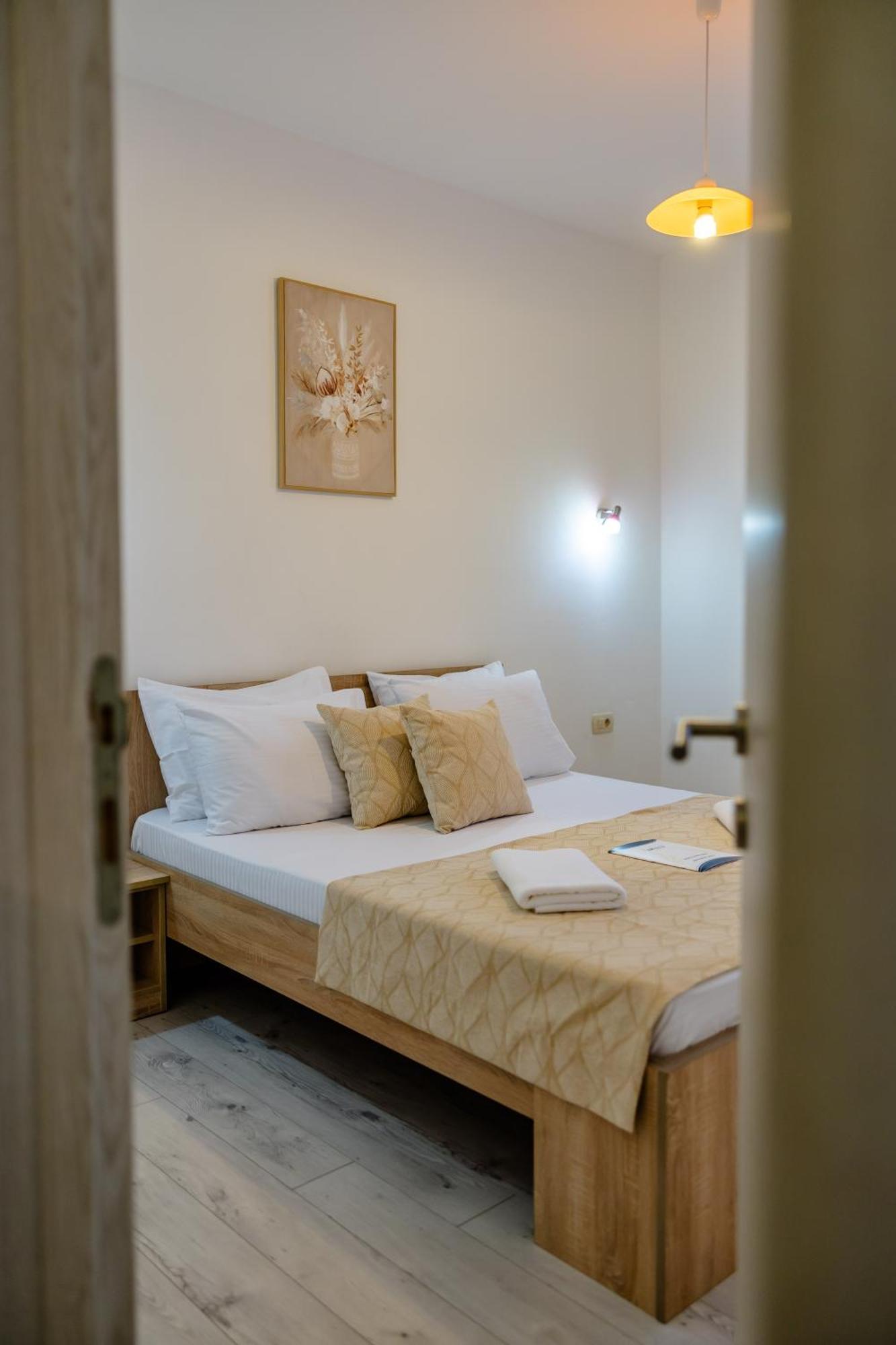 Arvala Apartments Budva Room photo