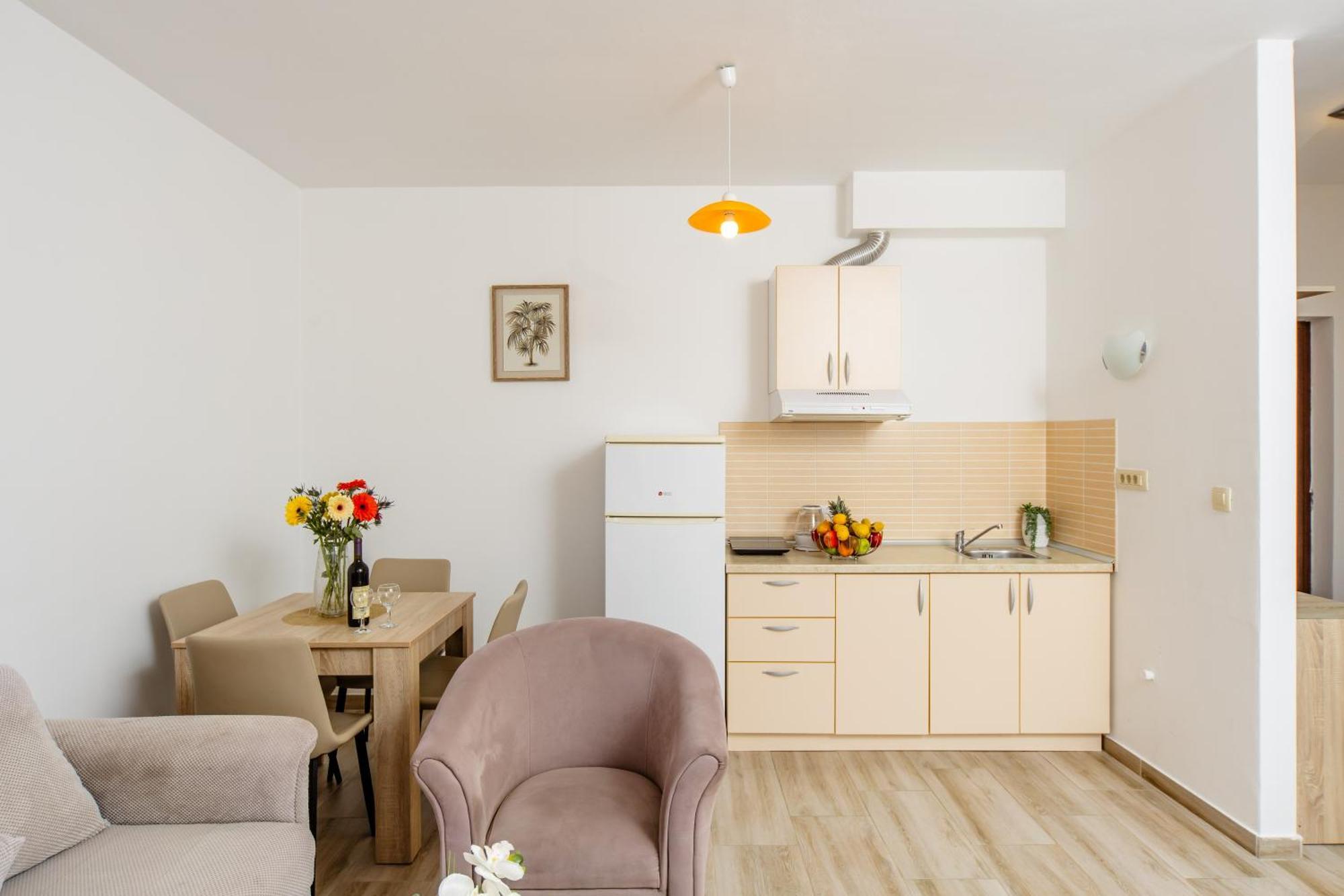 Arvala Apartments Budva Room photo
